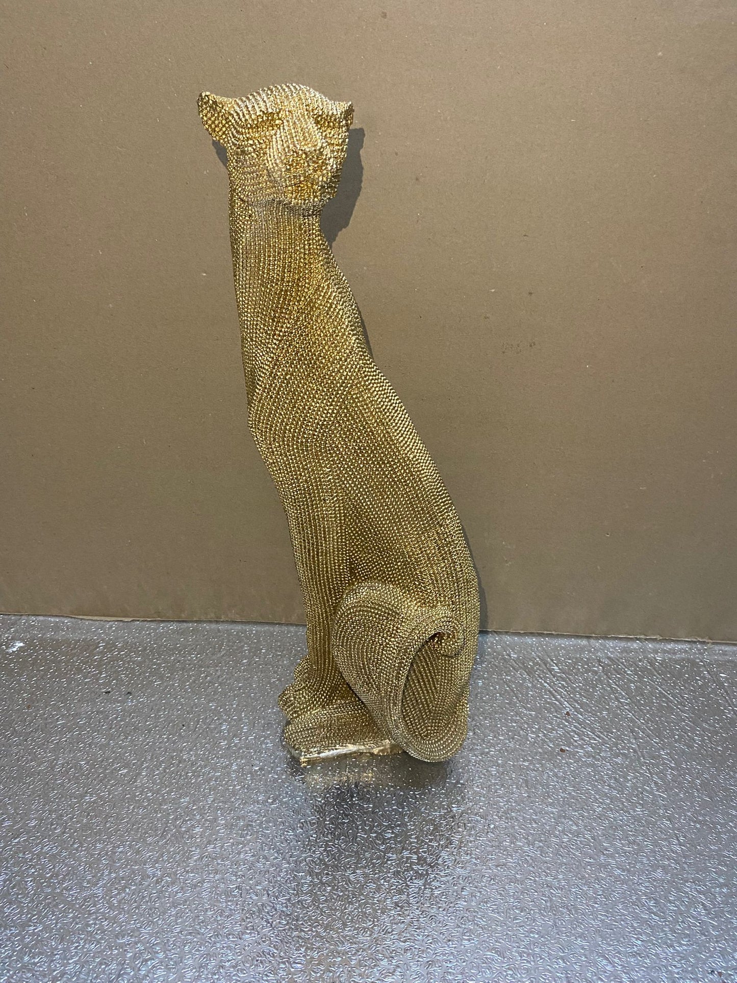 Dokulu Panter Ufak Biblo Heykel Gold