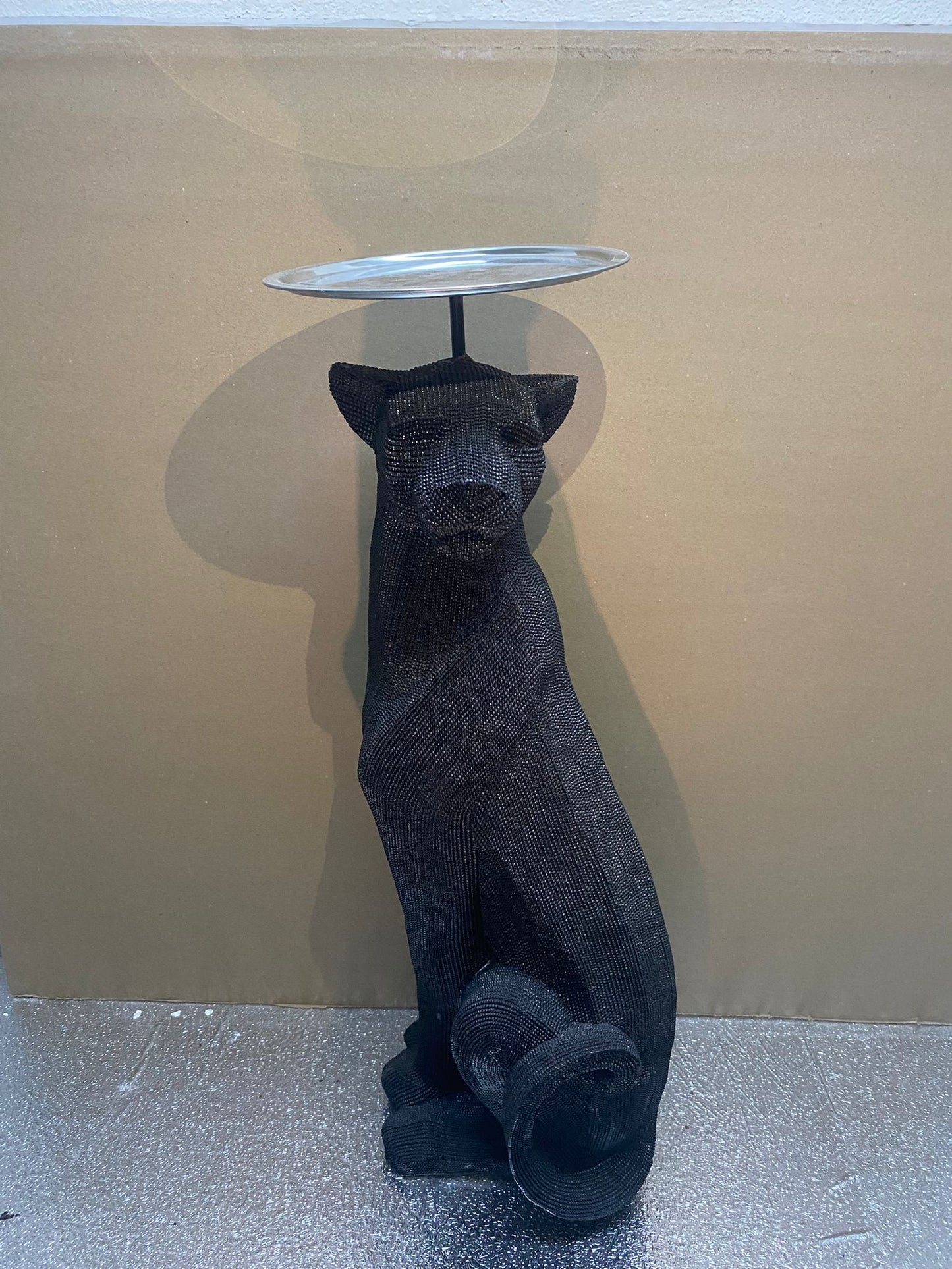 Dokulu Panter Tepsili Heykel